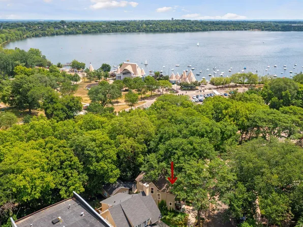 4039 Queen Ave S, Minneapolis, MN 55410