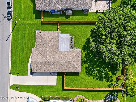 3rd image of 1030 Sunswept Rd NE