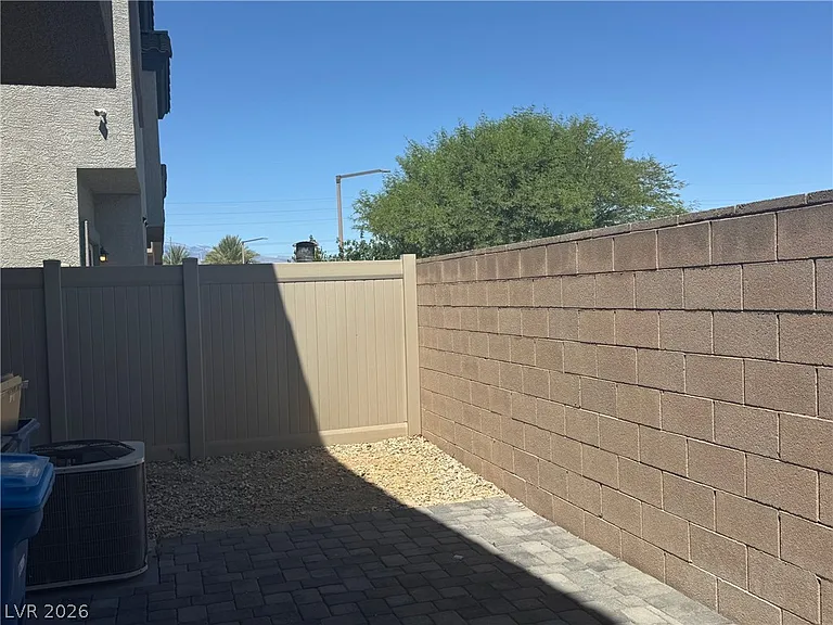 4650 Moonbow Ave #102 — Photo 18