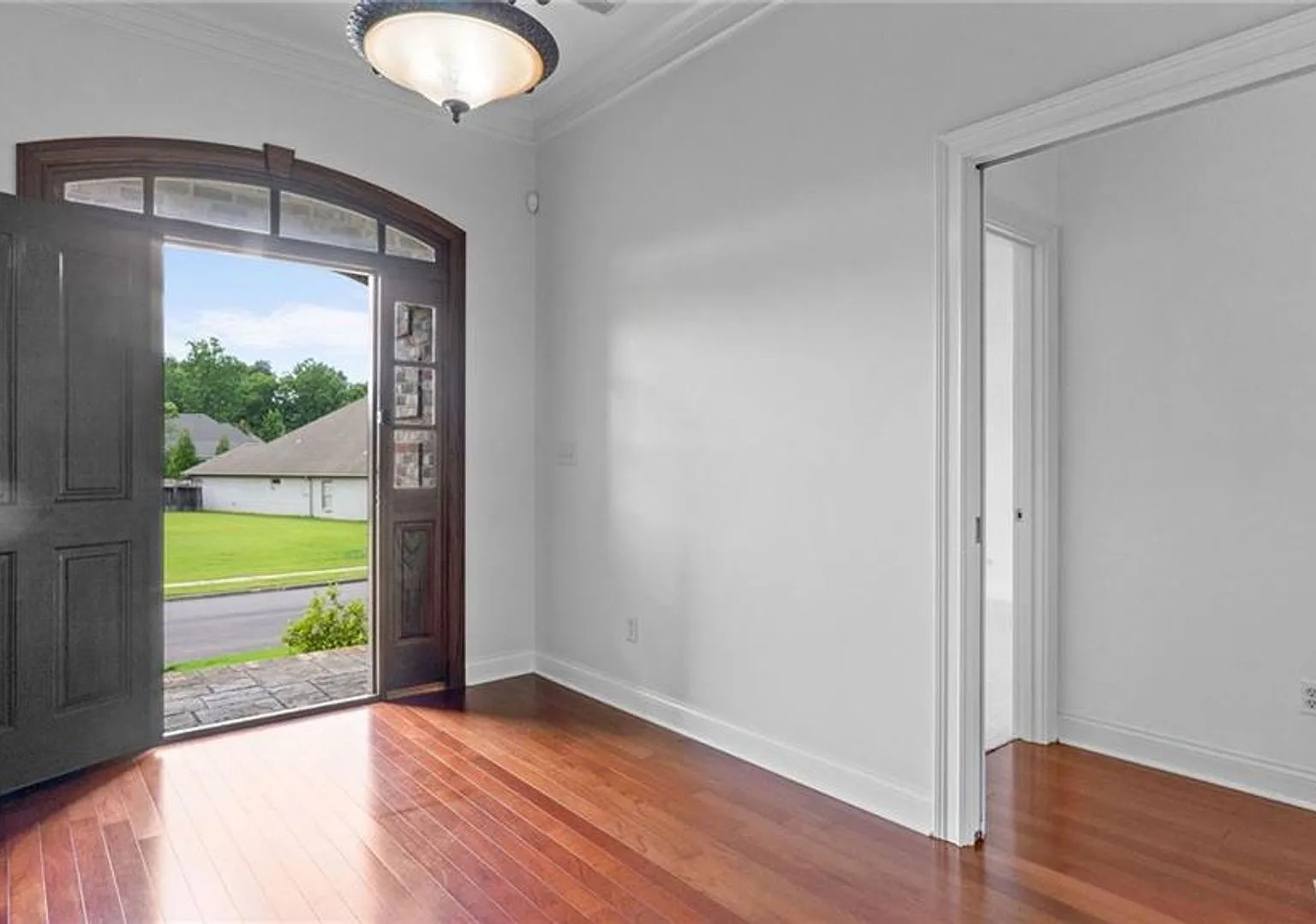 30 Signal Hill Circle - Available Now! — Photo 2