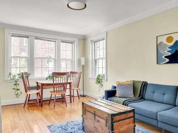 393 Broadway APT 10, Cambridge, MA 02139