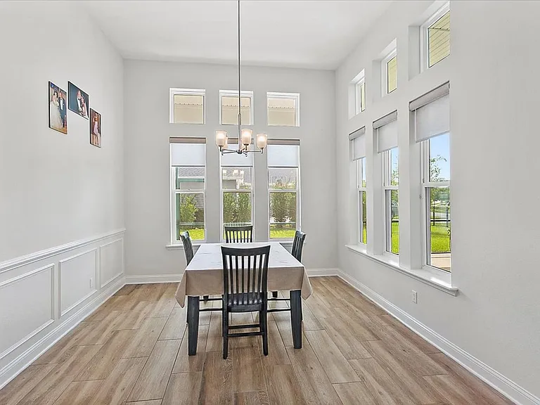 464 Park Forest Dr — Photo 14