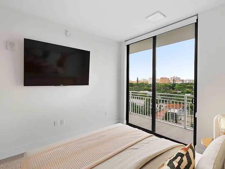 1601 Coral Gate — Photo 7