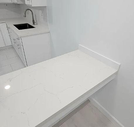 3rd image of 2250 Duane St #1/8