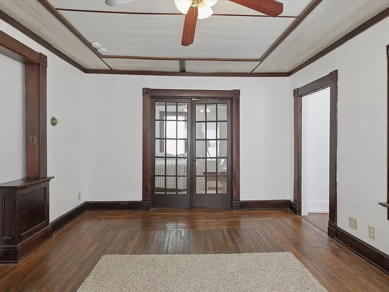 324 W Church St — Photo 11