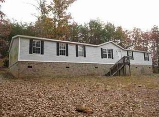 207 Old Hearth Rd, Clover, SC 29710