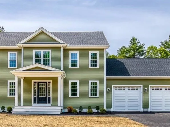 90 Howland Rd, Lakeville, MA 02347