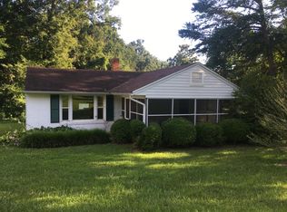 528 Denny Rd, Greensboro, NC 27405