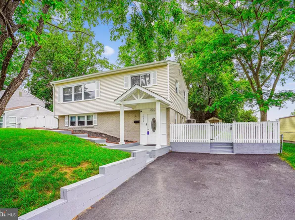 14313 Randall Dr, Woodbridge, VA 22191