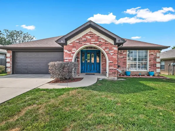 520 S Las Vegas Trl, White Settlement, TX 76108