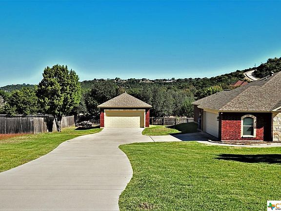 4th image of 2610 Freedom Ln
