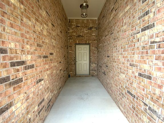 3rd image of 120 Carrington St
