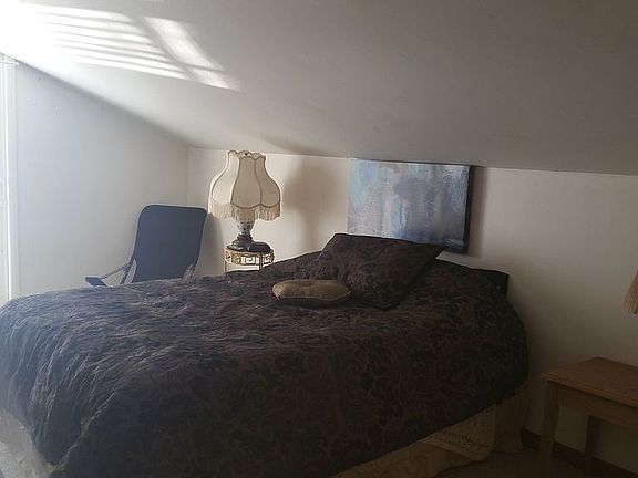 King size bed
