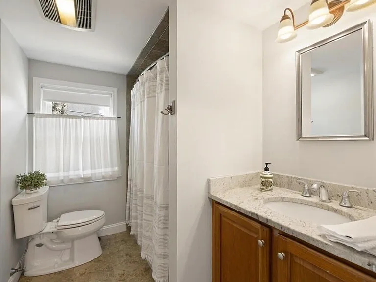 25 Brown St — Photo 24