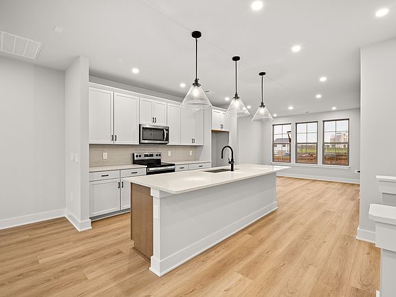 5th image of 2615 Wilkinson Pike #1302