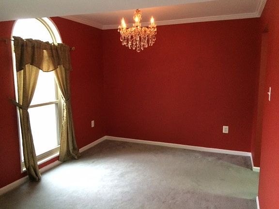 3rd image of 26 Canterbury Sq