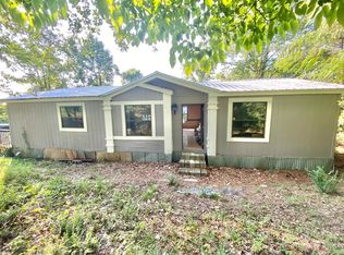 284 Crest Dr, Rocky Face, GA 30740