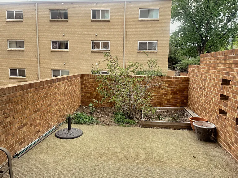 Ground level Patio