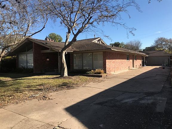5th image of 5135 Braesheather Dr