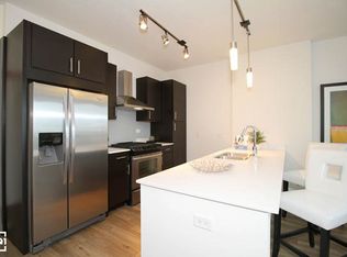 810 W Grace St APT 1210, Chicago, IL 60613