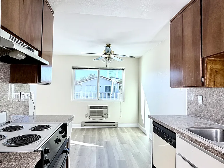2851 Homestead Rd #100 — Photo 8