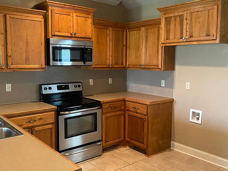 945 Lillian Michel Dr — Photo 10