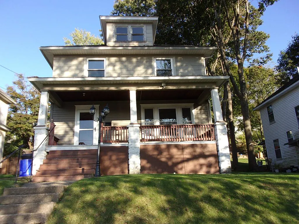 269 Cedar Ave photo 1