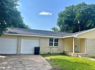 406 E Houston Ave, Dayton, TX 77535