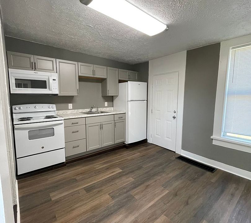 1st image of 10 Grant St