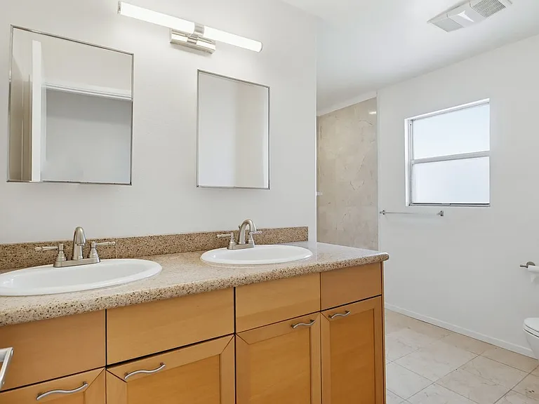 3731 Riviera Dr — Photo 16