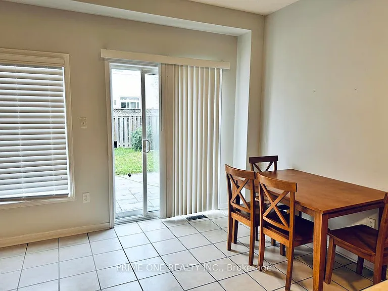 25 Jack Monkman Cres — Photo 5