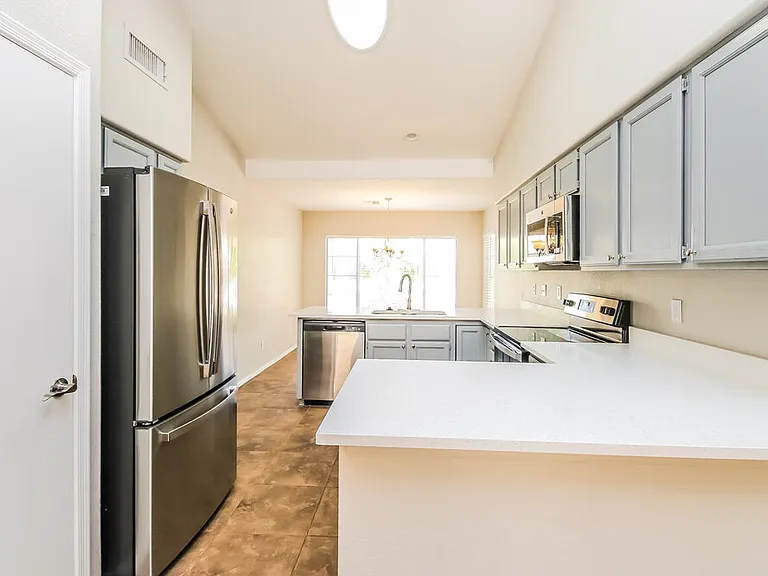 4119 E San Pedro Ave — Photo 7