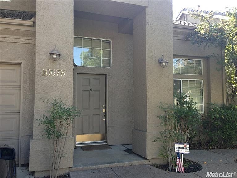2nd image of 10678 Pleasant Valley Cir