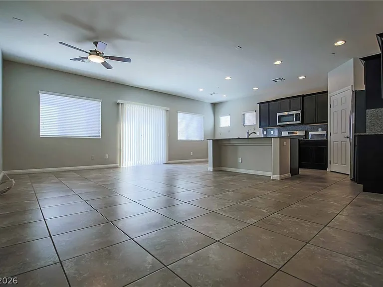 1143 Jesse Harbor Ave — Photo 5