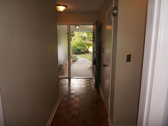 5th image of 5383 Weller Ave