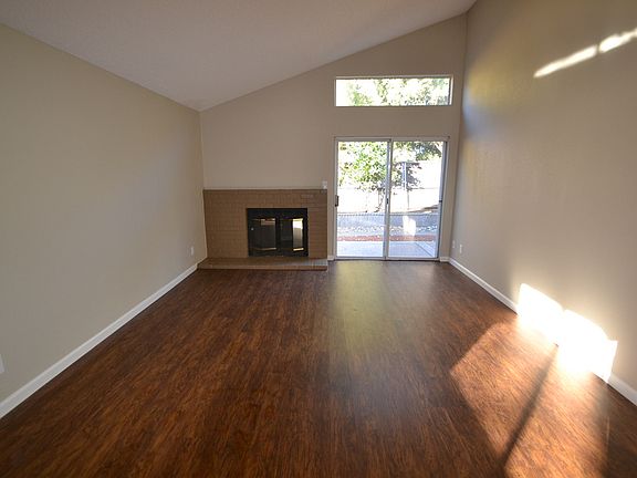 3rd image of 950 Stone Pine Ct
