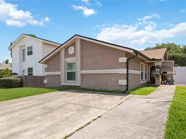 10327 Parkcrest Dr, Tampa, FL 33624