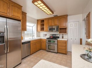 72 Seacliff Ave, Daly City, CA