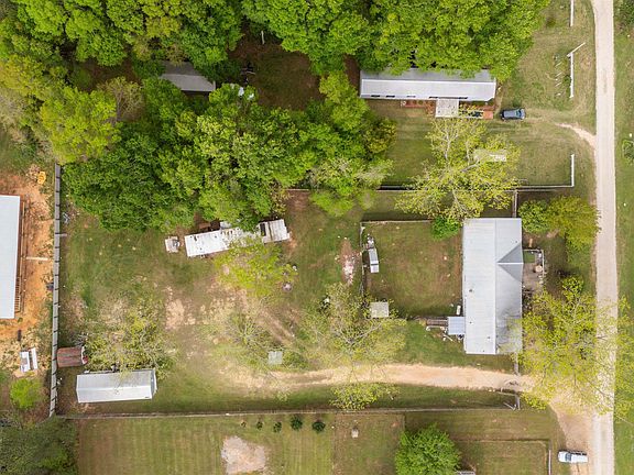 2nd image of 15874 Machulka Ln