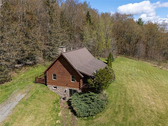 2nd image of 6150 Dunk Hill Rd