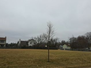 3602 Cheyenne Rd, Gurnee, IL 60031