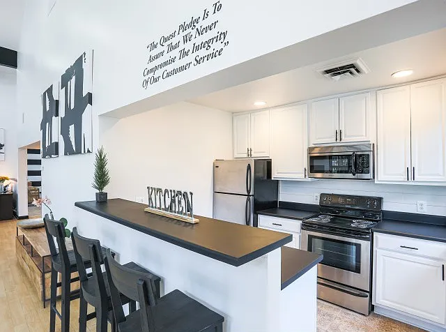 Valor Apartments — Photo 17