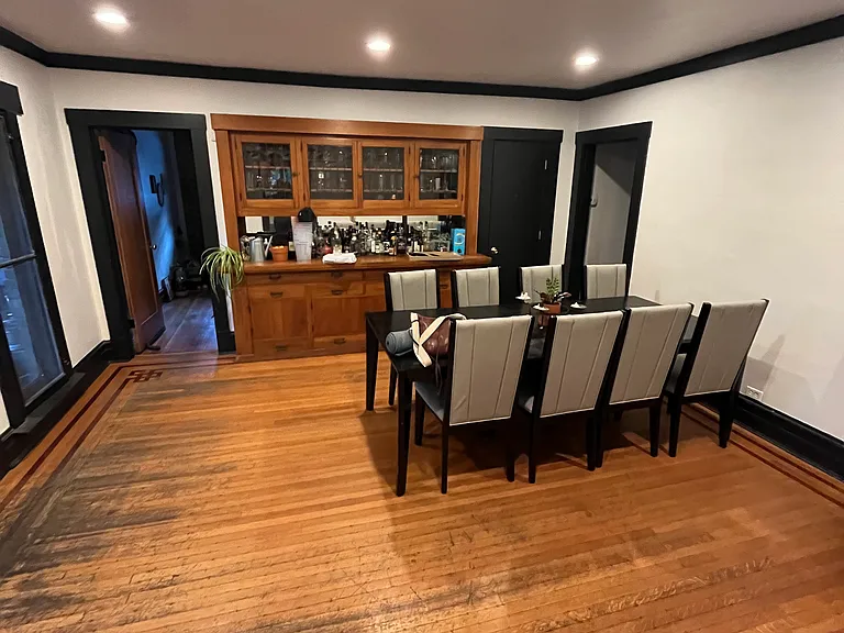 1328 E Stratford Ave — Photo 10