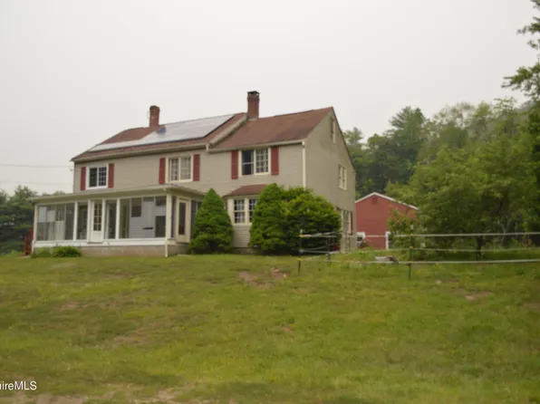 125 N Main St, Sandisfield, MA 01255
