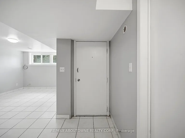 203 Nelson St #3 — Photo 3