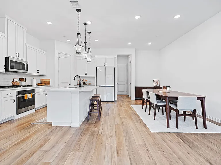 6435 Baritone Ct — Photo 5
