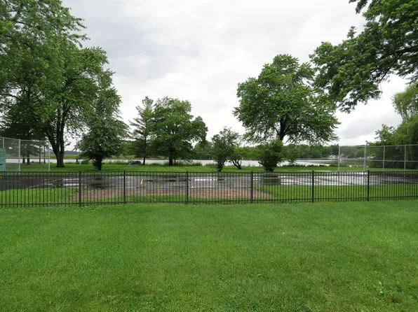 41308 N Elime Rd, Antioch, IL 60002