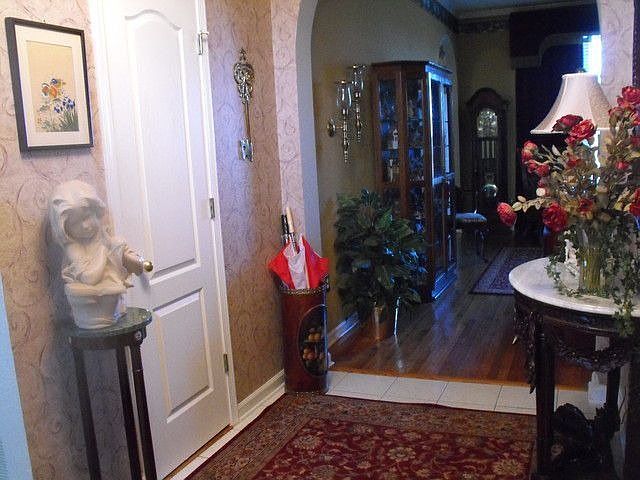 2nd image of 12992 Meadow View Dr