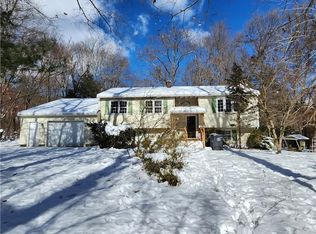 51 Doubleday Rd, Columbia, CT 06237