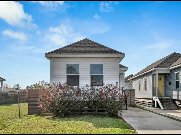 2208 Huey P Long Ave, Gretna, LA 70053